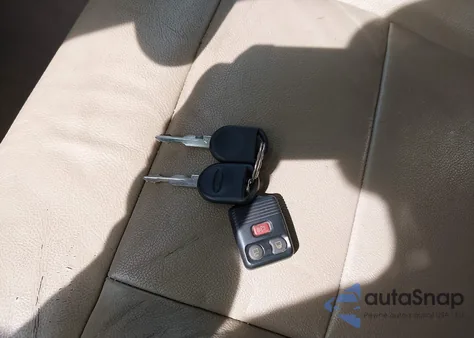 2007 Ford F-150 Lariat/Xlt из США, поврежденный, VIN 1FTPW12V67KC31074